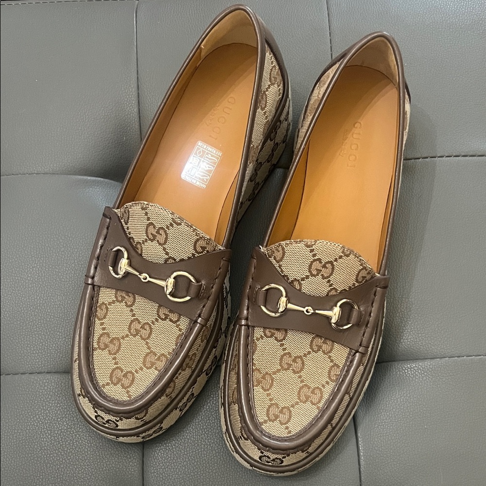 Gucci Beige and Brown Women's Loafers